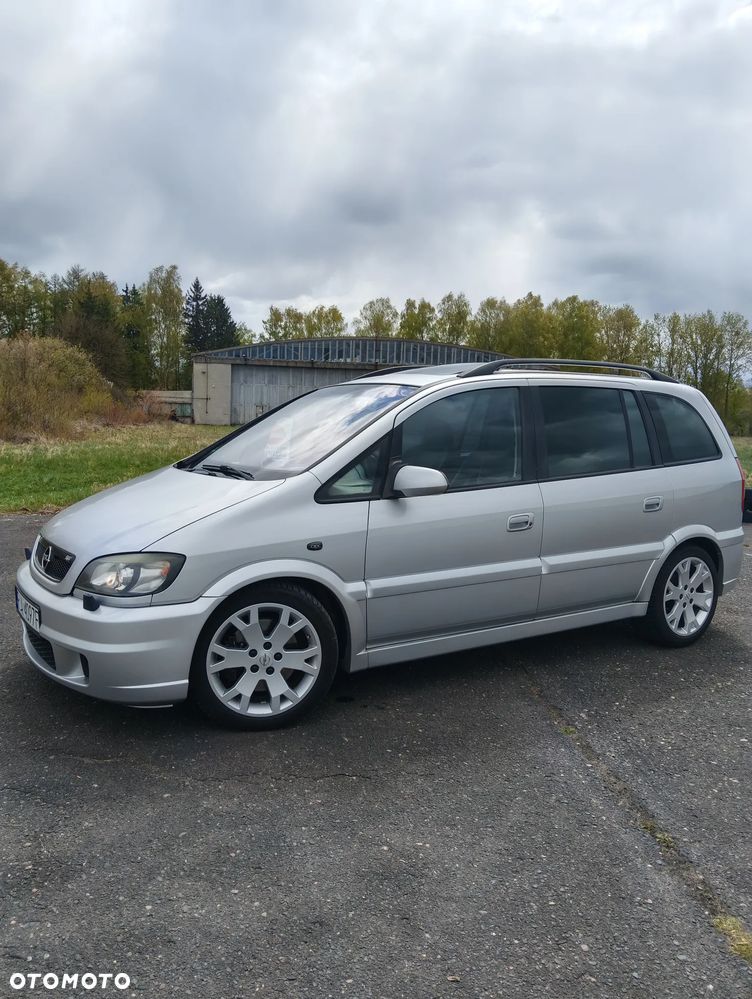 Opel Zafira - 2