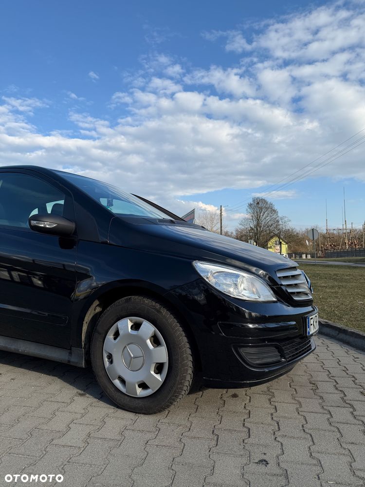 Mercedes-Benz Klasa B 150 - 21