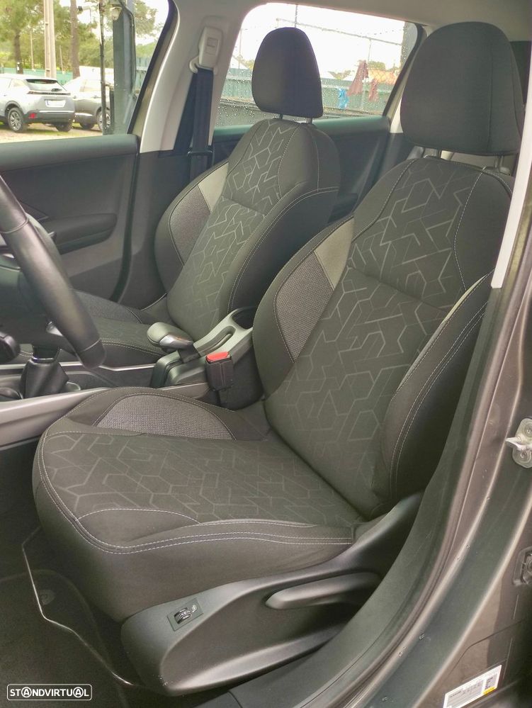 Peugeot 2008 1.2 PureTech Active - 18