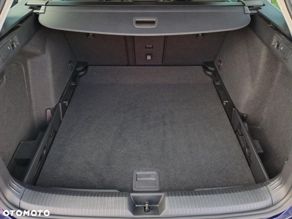 Volkswagen Golf - 11