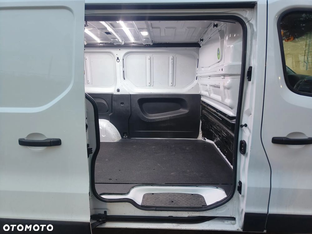 Renault Trafic - 22