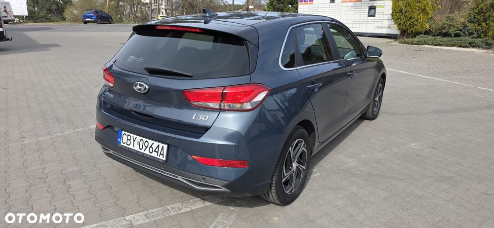 Hyundai i30 1.5 DPI Smart - 6