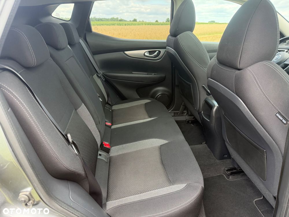 Nissan Qashqai 1.5 dCi DCT TEKNA - 22