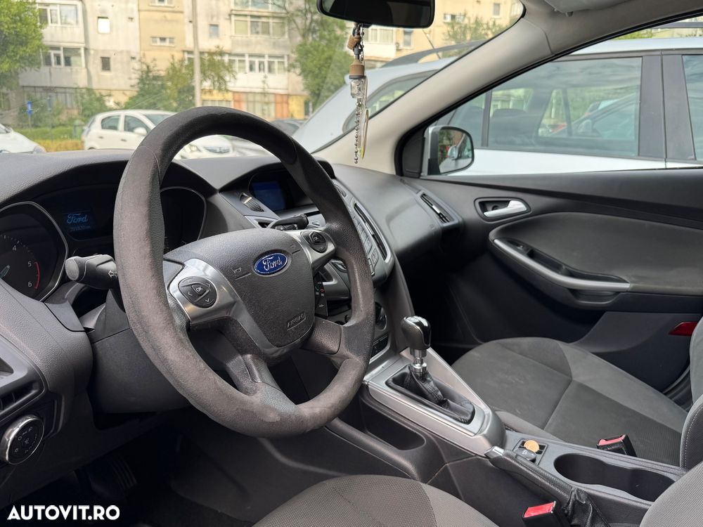 Ford Focus 1.6 TDCi DPF Trend - 4