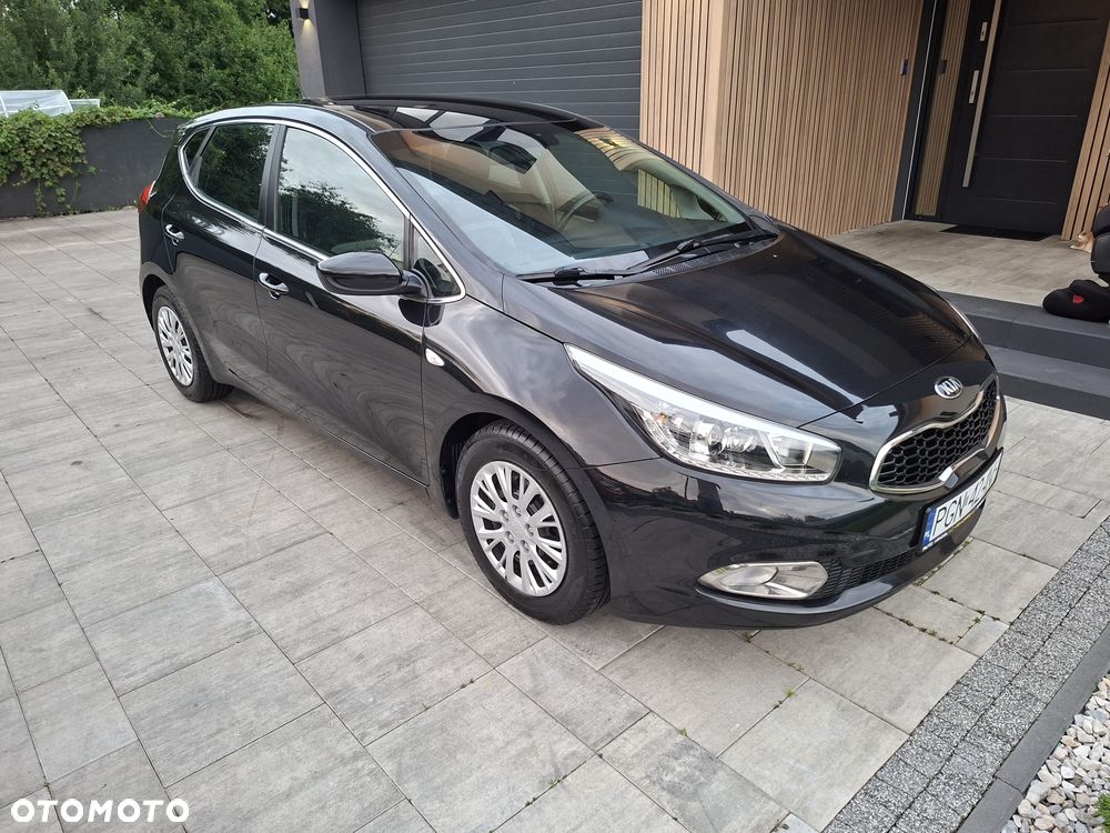 Kia Ceed - 4