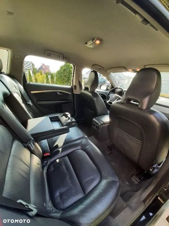Volvo V70 2.0D Momentum - 9