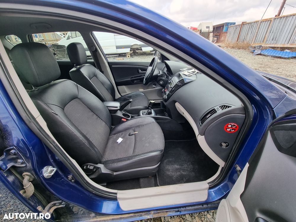 Dezmembrari  Kia CEED (ED)  2006  > 2012 2.0 CRDi 140 Motorina - 5