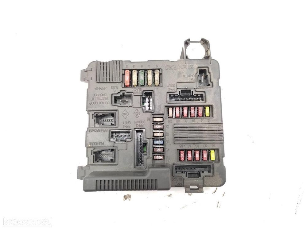 CAIXA RELÉS / FUSÍVEIS RENAULT SCÉNIC II 2005 -8200306032B - 7