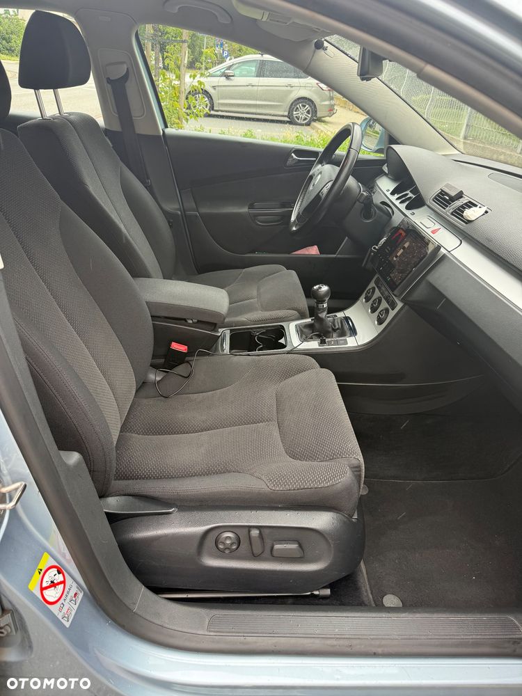 Volkswagen Passat 1.8 TSI Comfortline - 26