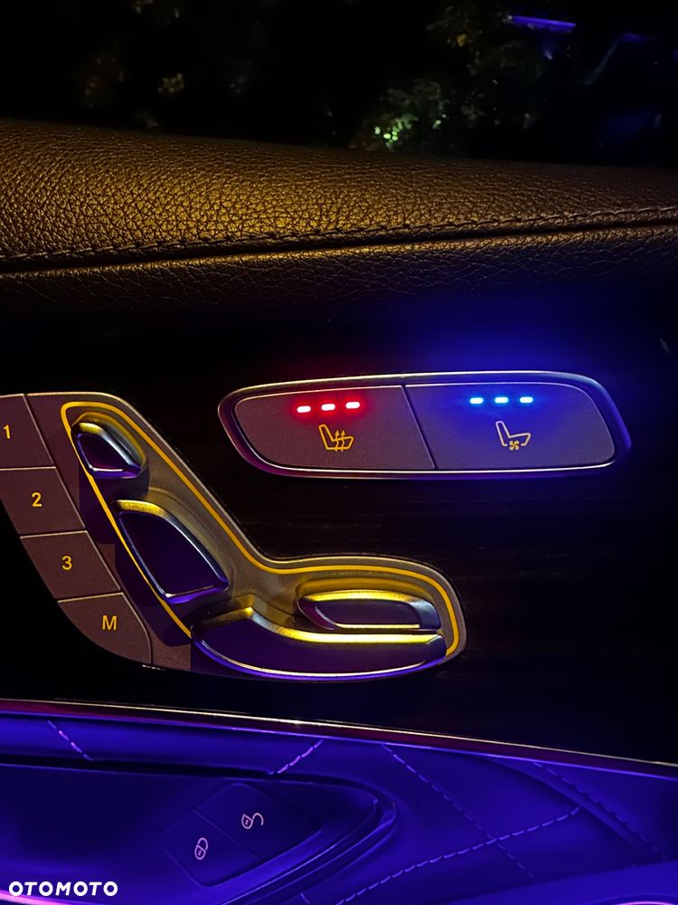 Mercedes-Benz GLC 300 4Matic 9G-TRONIC AMG Line - 30