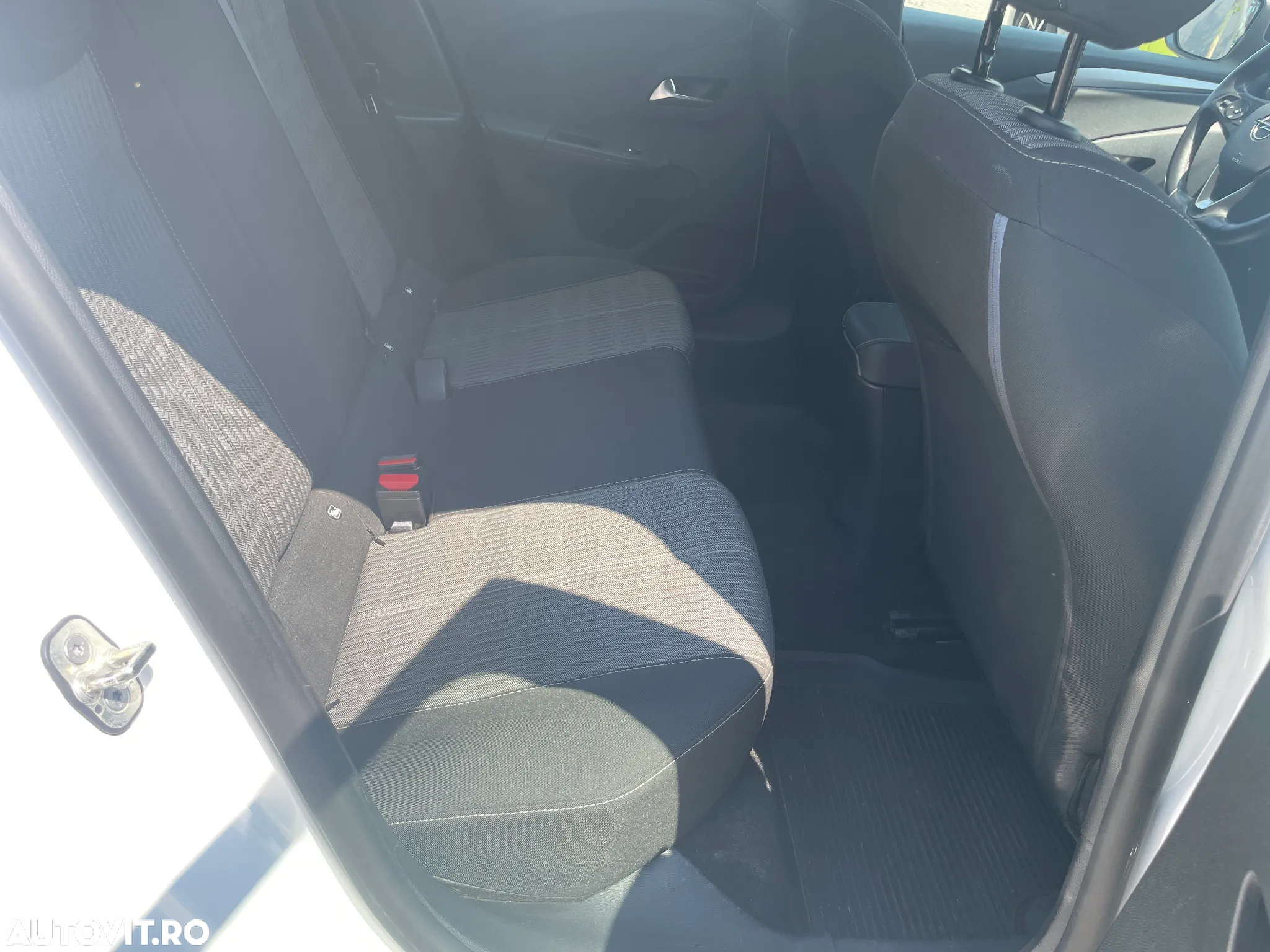 Opel Corsa 1.2 Turbo Start/Stop Edition - 4