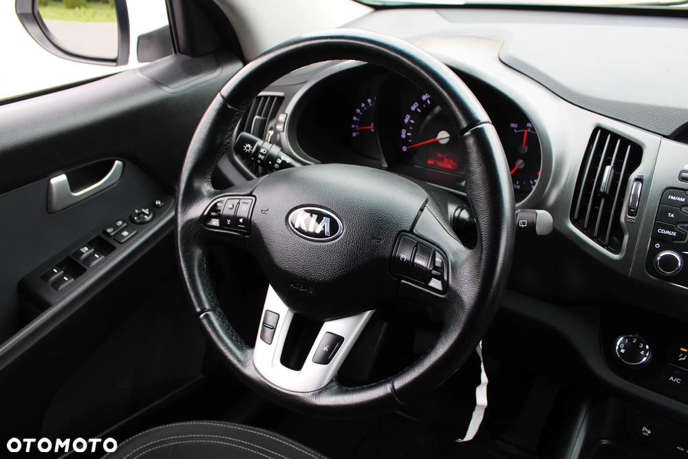 Kia Sportage - 16