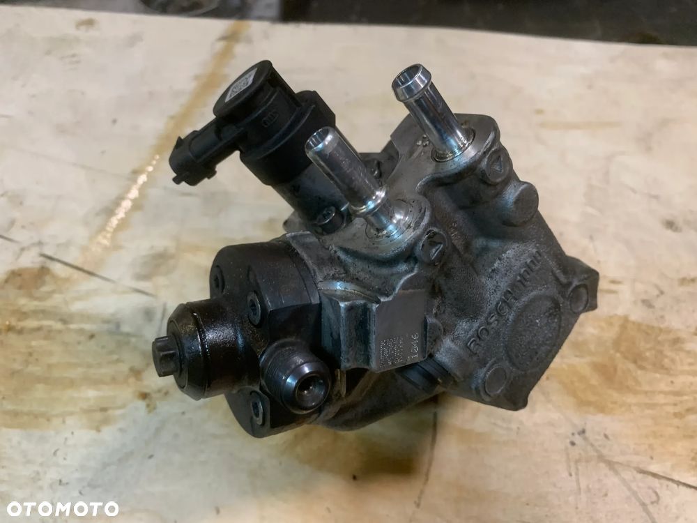 Iveco Daily euro 6 0445010586 pompa wtryskowa - 1