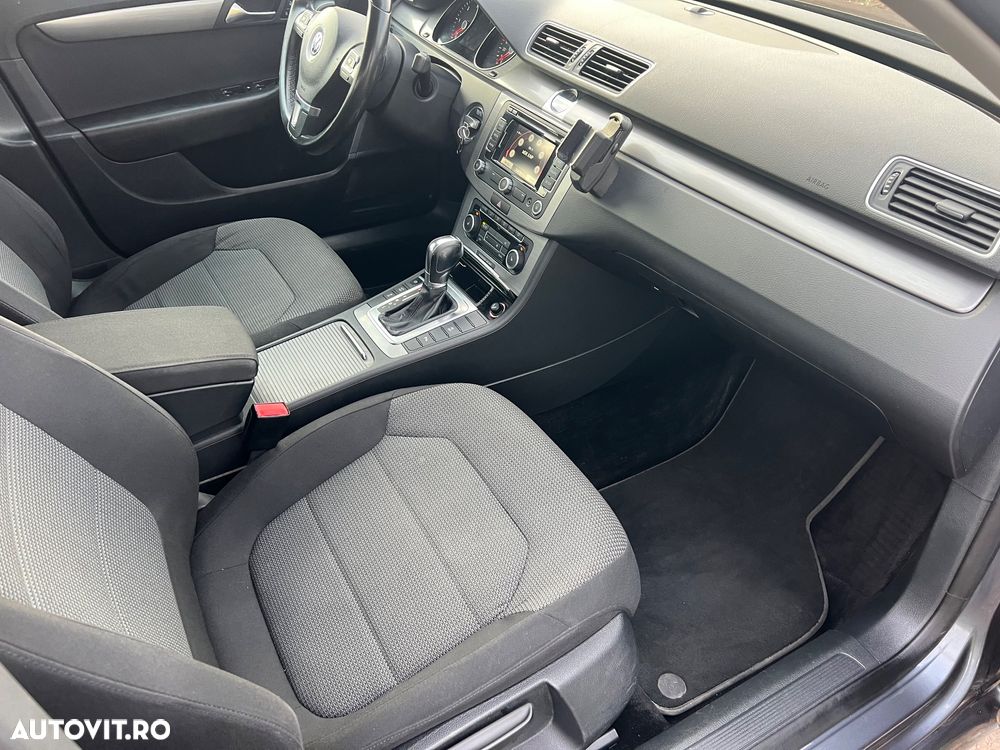 VOLKSWAGEN Passat 2011 — imagine 9