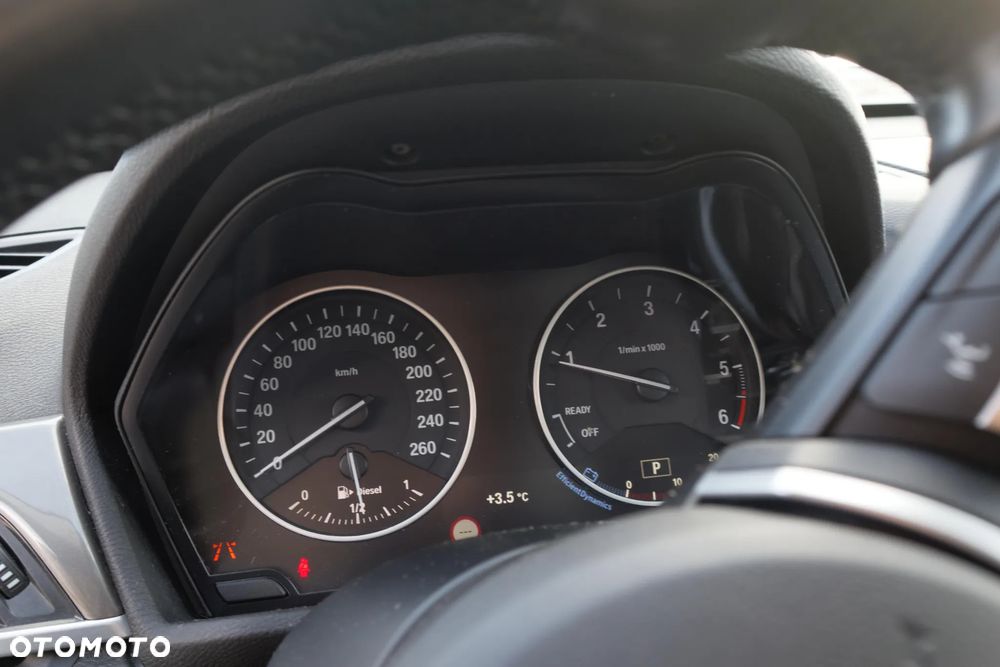 BMW X1 xDrive20d xLine - 17