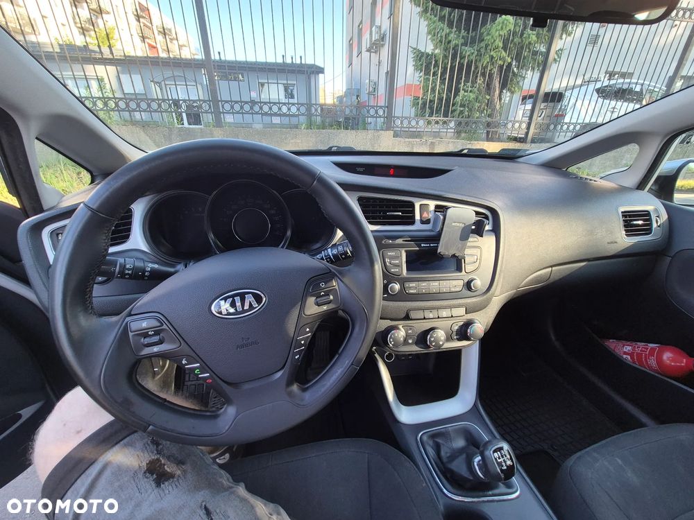 Kia Ceed 1.6 CRDi M - 11