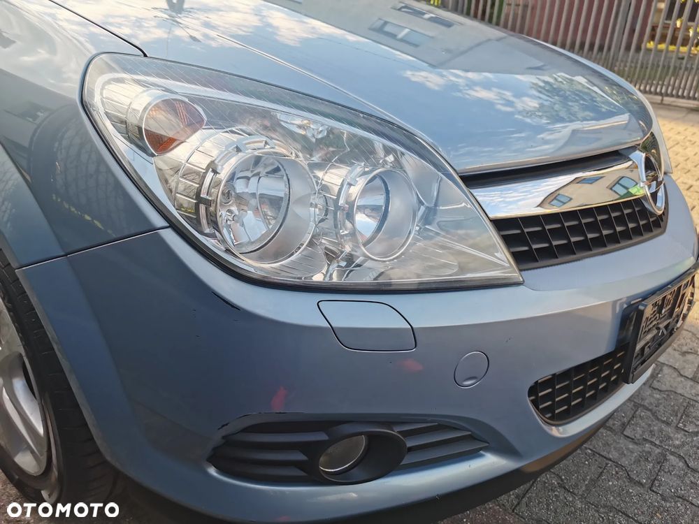 Opel Astra 1.8 Cosmo - 17
