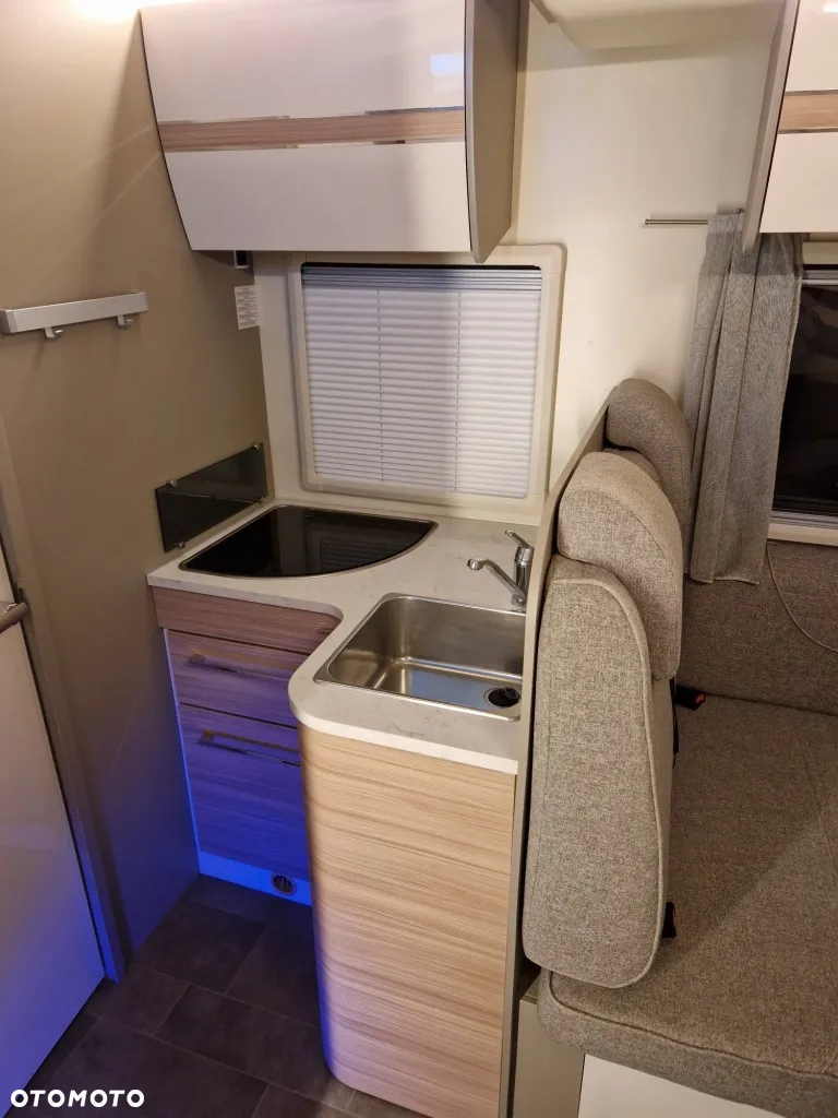 Renault Kamper PółIntegra AHORN TQplus Queensbed Jak nowy! 9000km! FV23% - 5