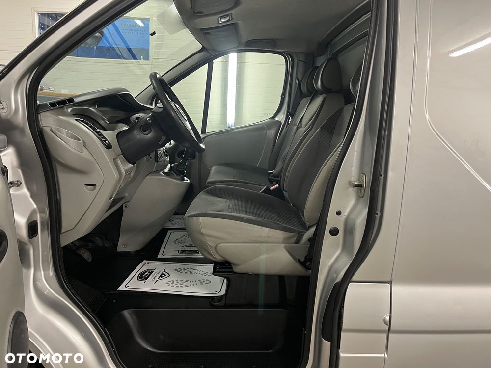 Opel Vivaro - 14