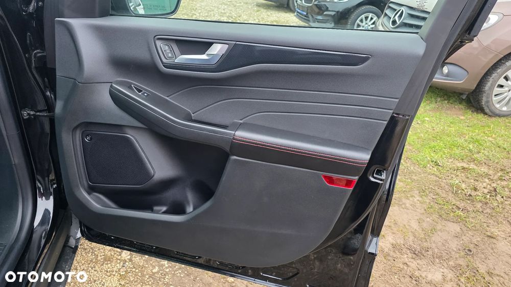 Ford Escape 2.0 EcoBoost AWD Titanium - 21