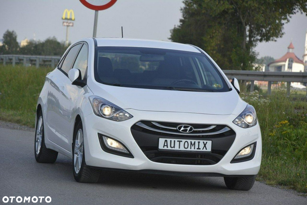 Hyundai i30 1.6 CRDi BlueDrive Go - 14