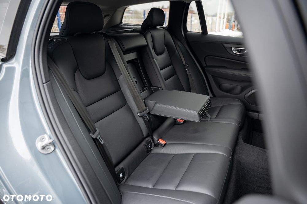Volvo V60 - 36
