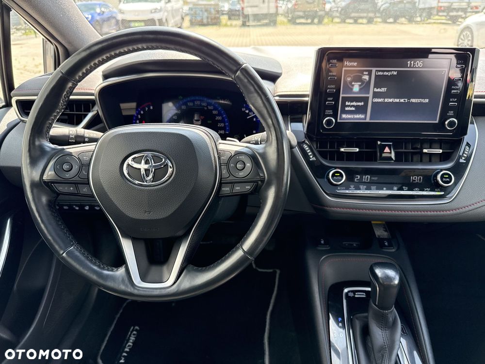 Toyota Corolla - 10