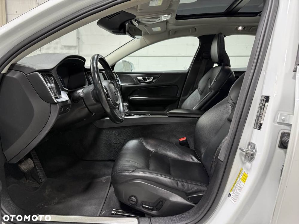 Volvo S60 T6 AWD Geartronic RDesign - 13