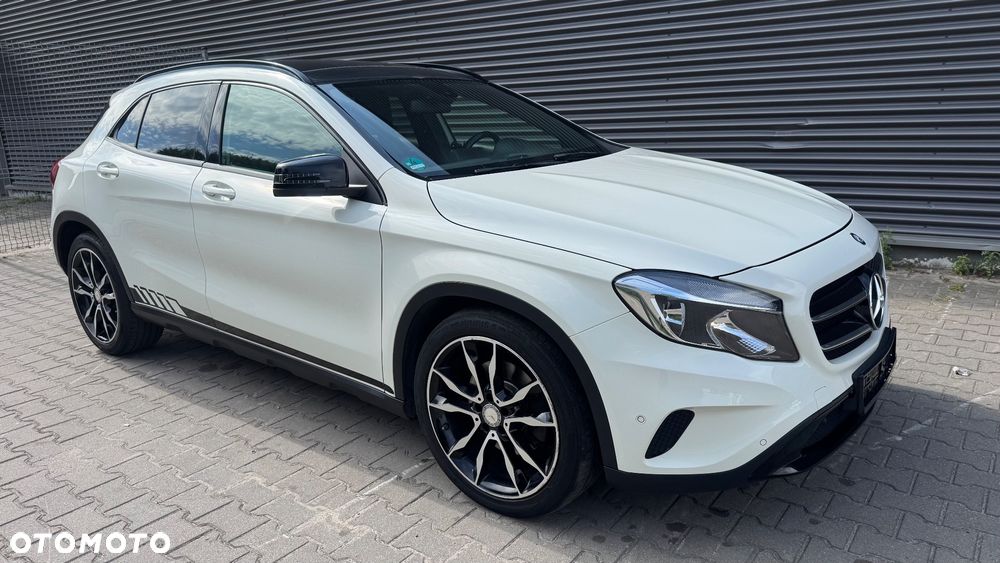Mercedes-Benz GLA 250 4-Matic - 2
