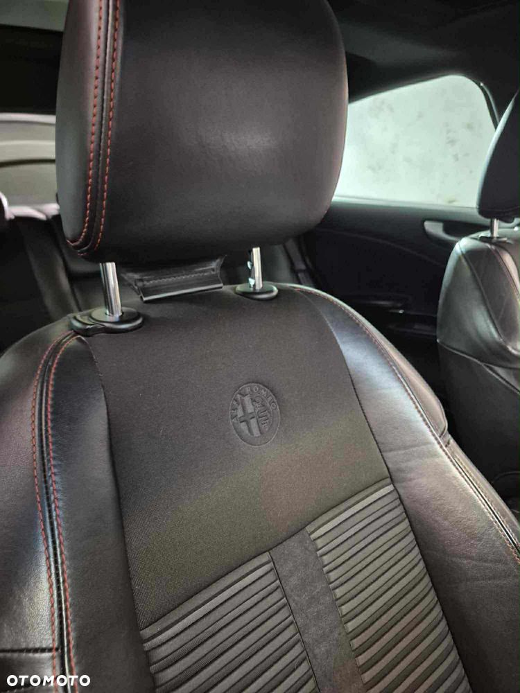 Alfa Romeo Giulietta 1.4 TB MultiAir Distinctive - 28