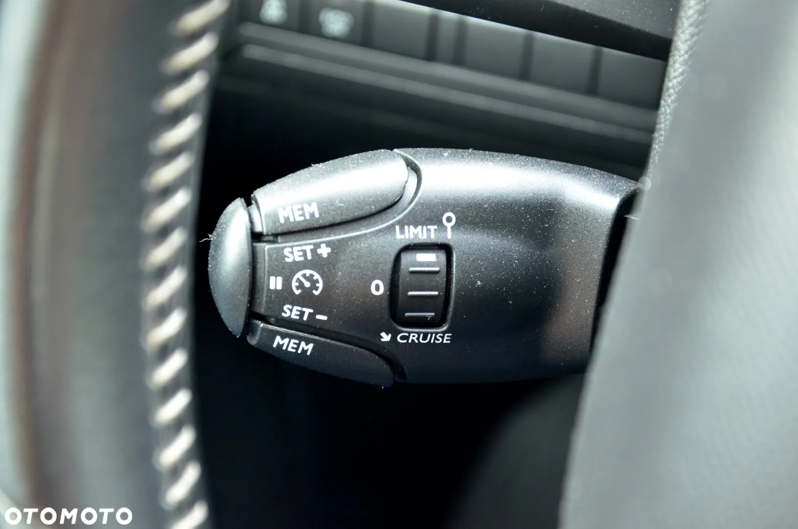 Peugeot 308 BlueHDi FAP 120 EAT6 Stop & Start Active - 26