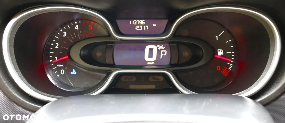 Renault Trafic - 18