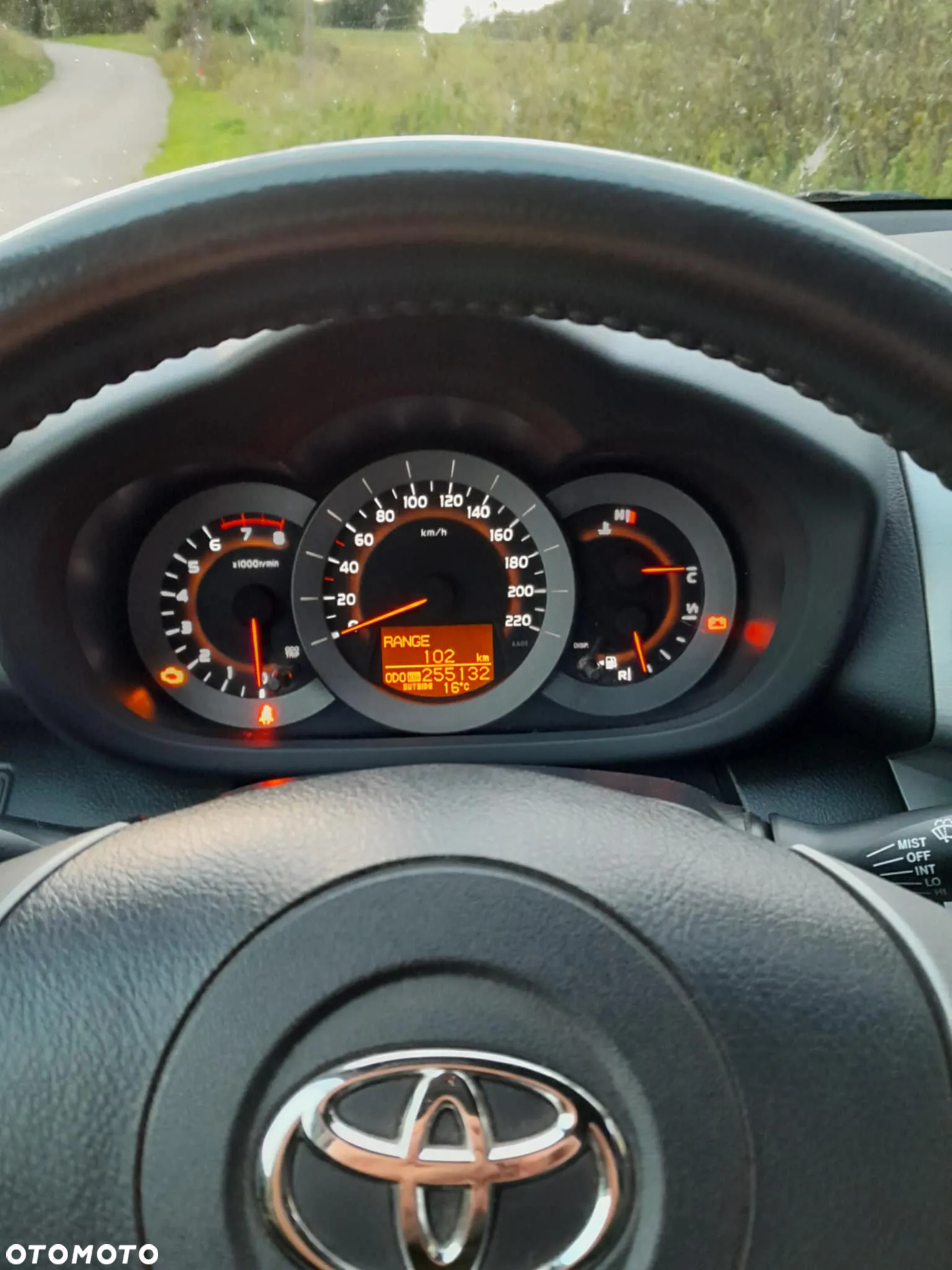 Toyota RAV4 - 10