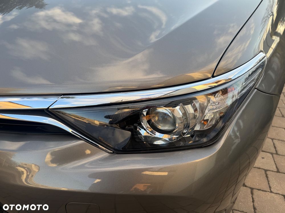 Toyota Auris 1.2 T Premium - 16