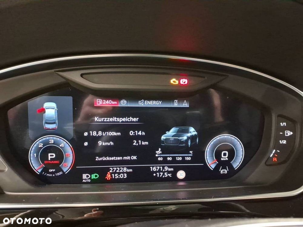 Audi A8 - 8