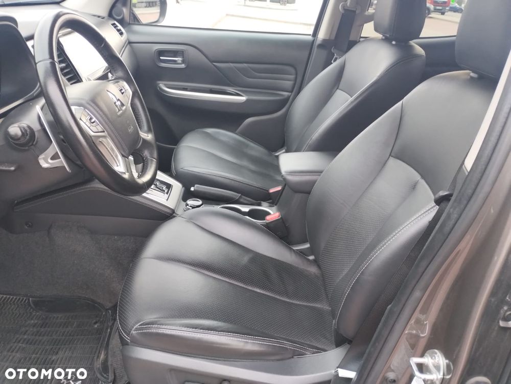Mitsubishi L200 - 14