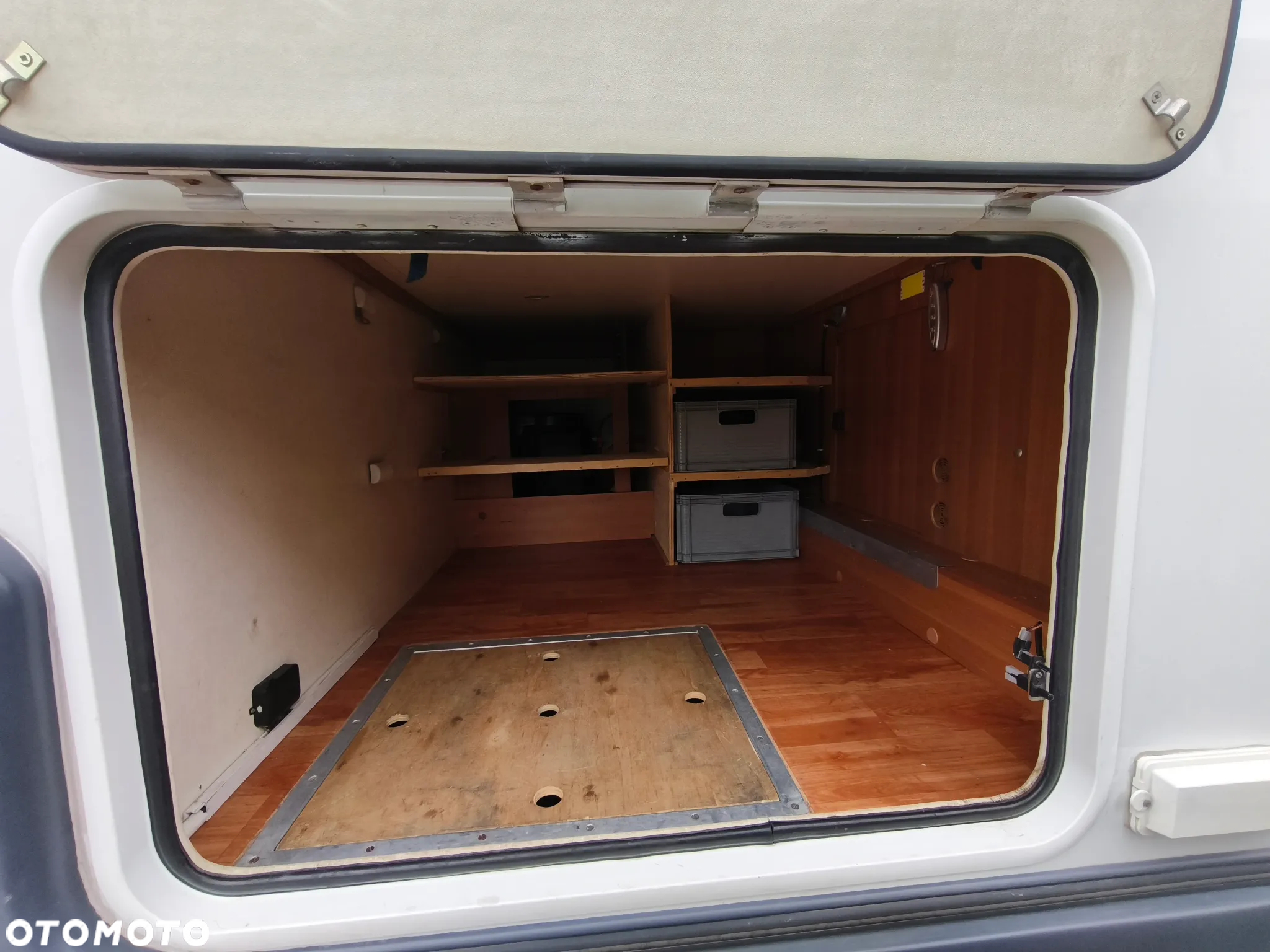 Ford Transit - 10