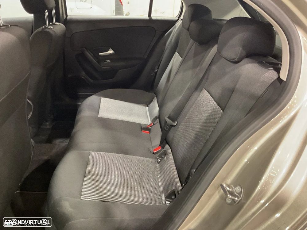 Mercedes-Benz A 180 d 7G-DCT Progressive - 8