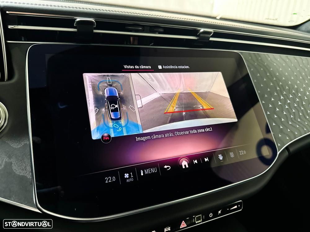 Mercedes-Benz E 300 de 4Matic 9G-TRONIC AMG Line - 57