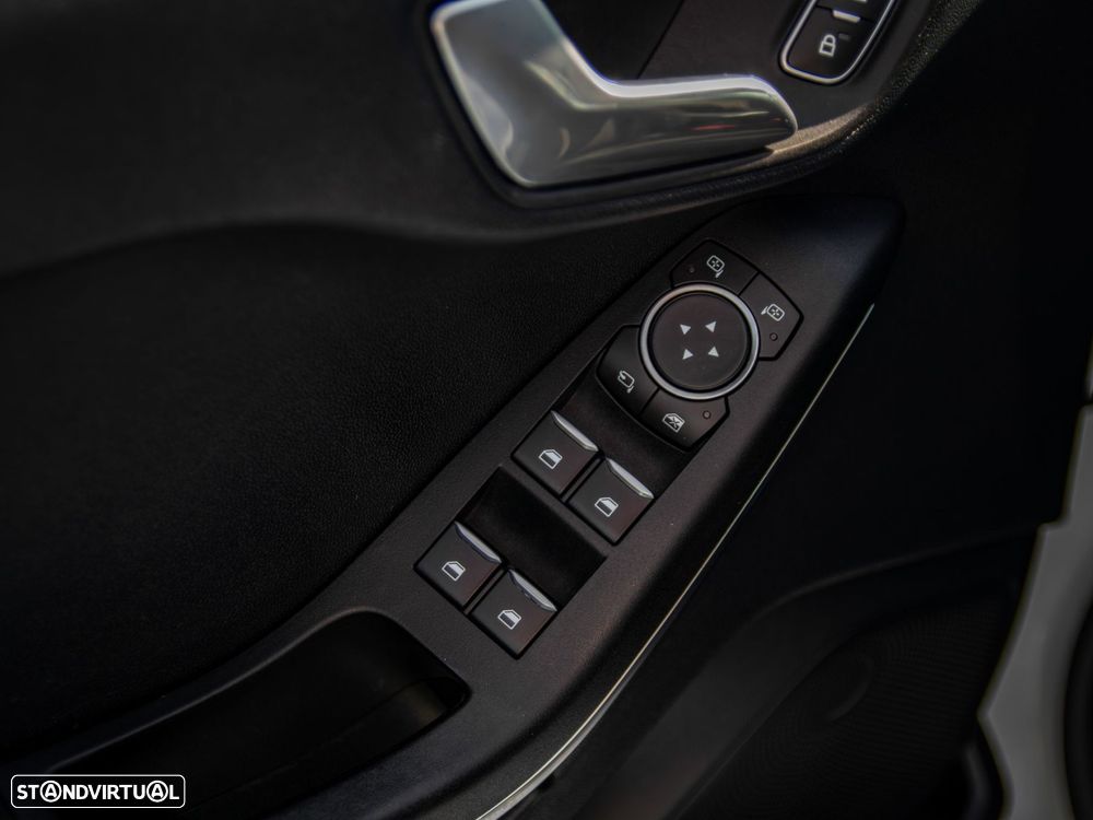Ford Fiesta 1.0 EcoBoost MHEV ST-Line - 27