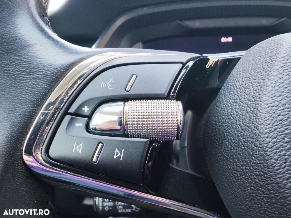 Skoda Octavia 2.0 TDI DSG 4X4 Scout - 22