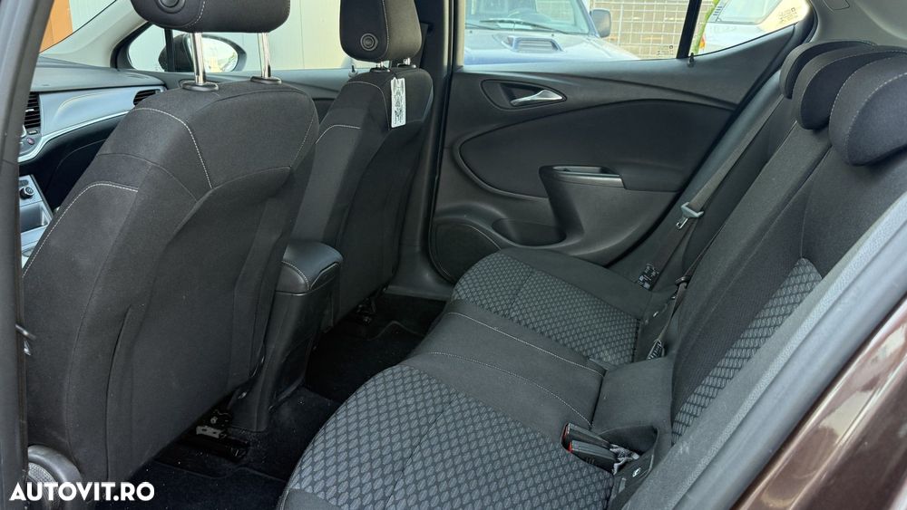 Opel Astra - 9