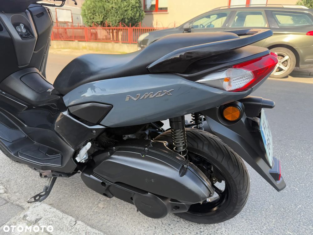 Yamaha NMAX - 12