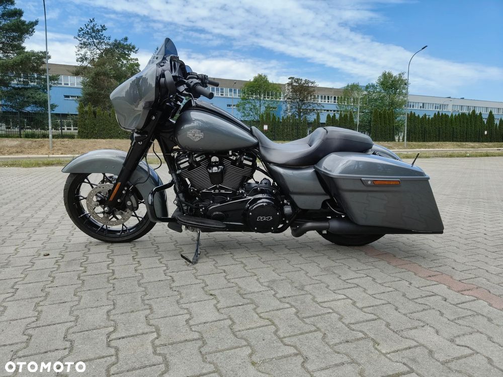 Harley-Davidson Touring Street Glide - 4