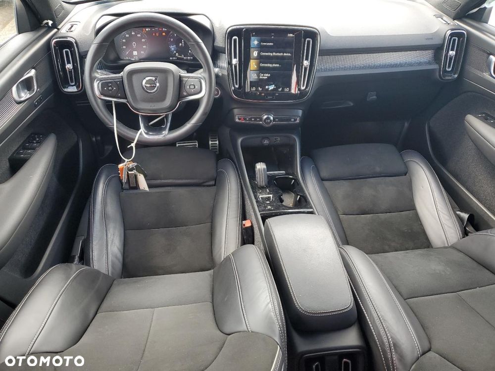 Volvo XC 40 B5 B AWD Geartronic RDesign - 8