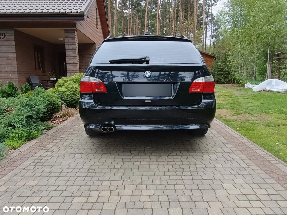 BMW Seria 5 525d Touring - 3