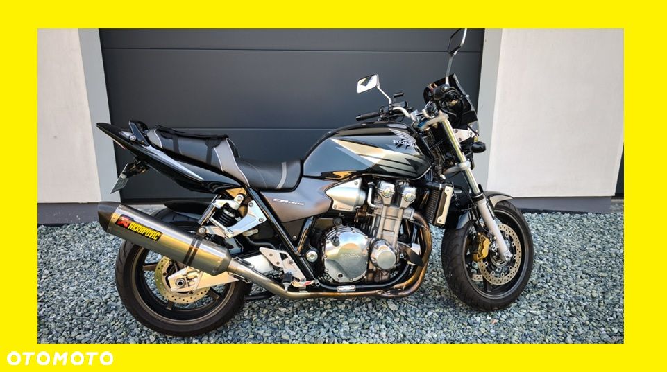 Honda CB - 1