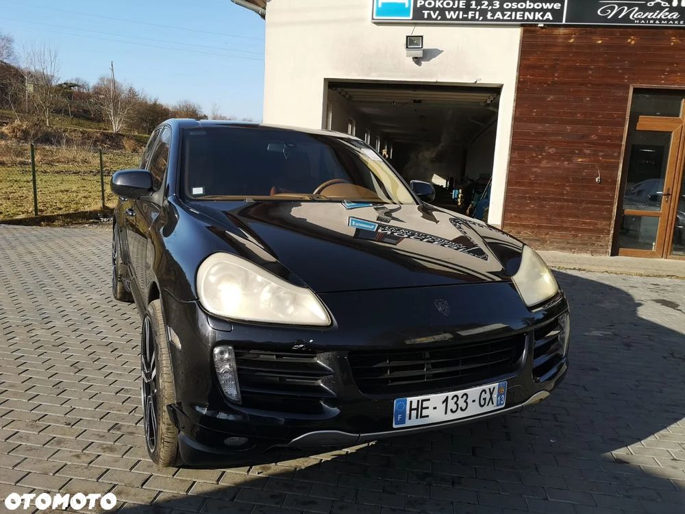 Porsche Cayenne - 16