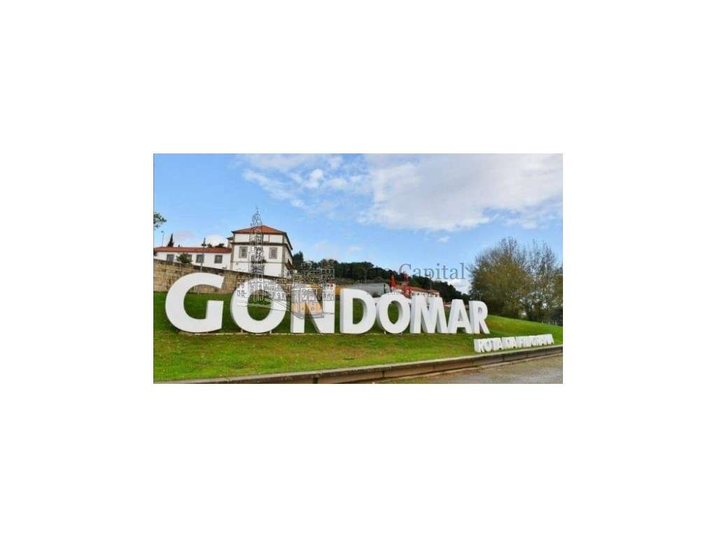 EXCELENTE APARTAMENTOS T1 COM VARANDA E LUGAR DE GARAGEM NO CENTRO ... - Grande imagem: 2/20