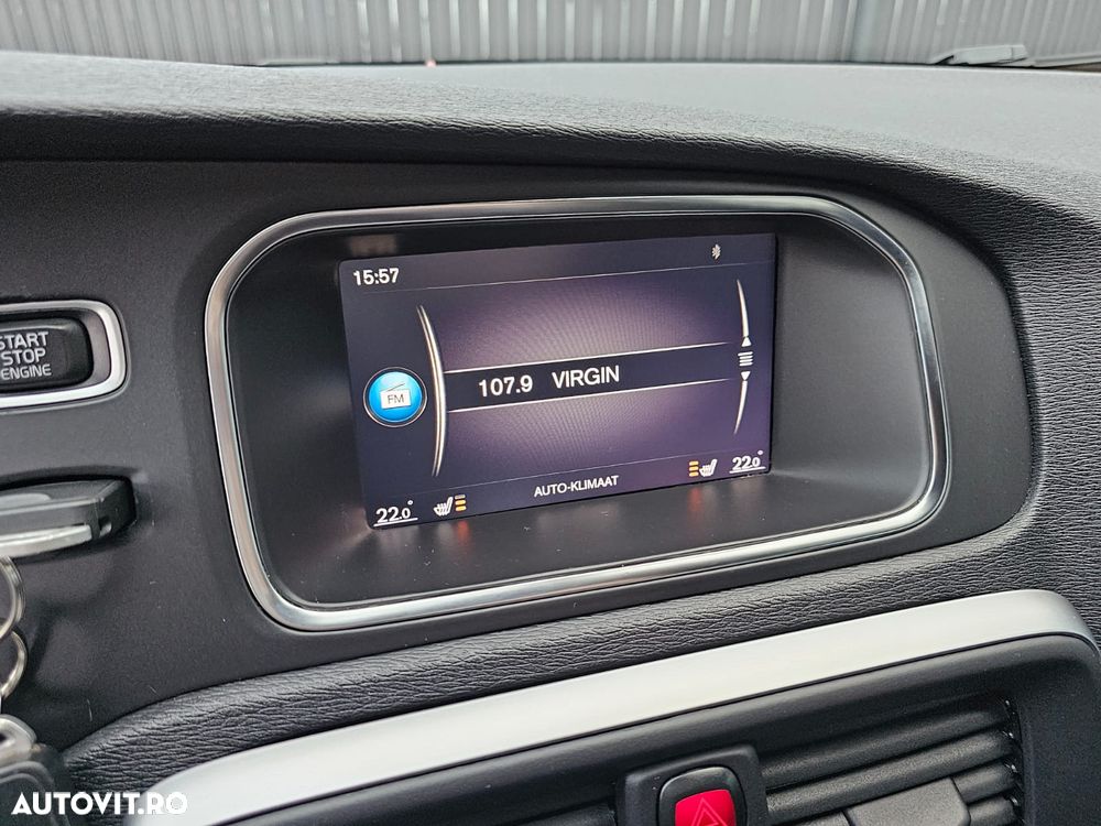 Volvo V40 T2 Geartronic RDesign - 27